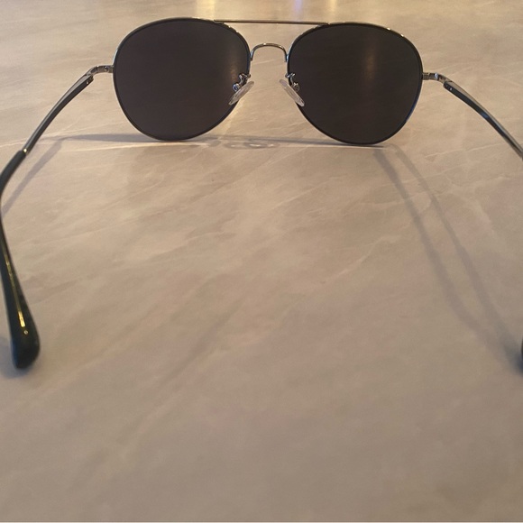 Aviator sunglasses 🕶️ - Picture 3 of 3